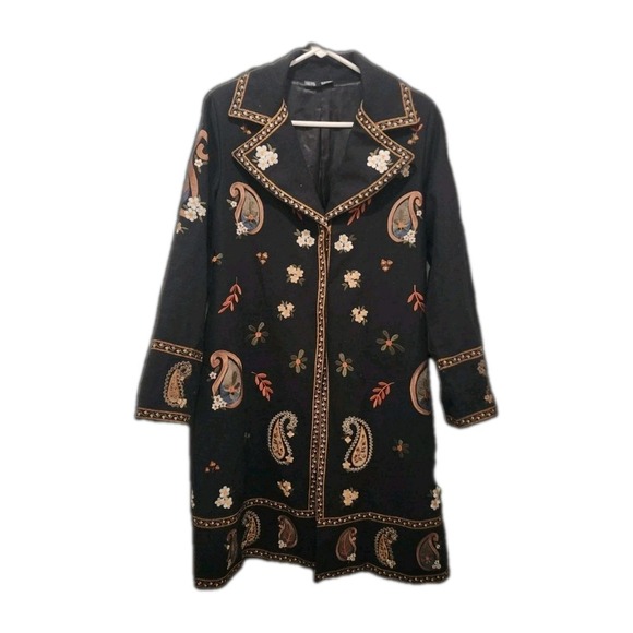 The Pyramid Collection Jackets & Blazers - Pyramid Collection Paisley Punch Embroidered Coat Black Wool Blend Size Small